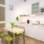 Apartamento Family-friendly With Swimming Pool Hvar - 22502