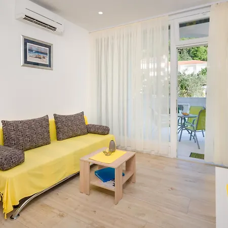 Family-friendly With Swimming Pool Hvar - 22502 アパート *