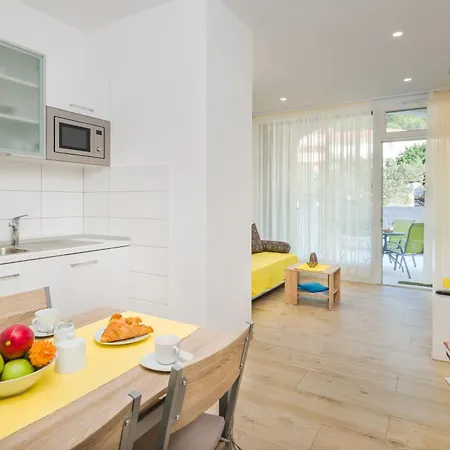 アパート Family-friendly With Swimming Pool Hvar - 22502 *