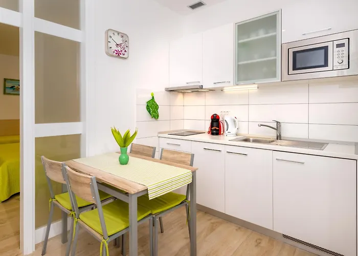Apartman Family-friendly With Swimming Pool Hvar - 22502