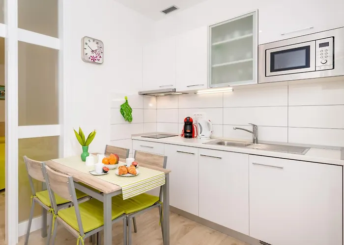 Apartman Family-friendly With Swimming Pool Hvar - 22502